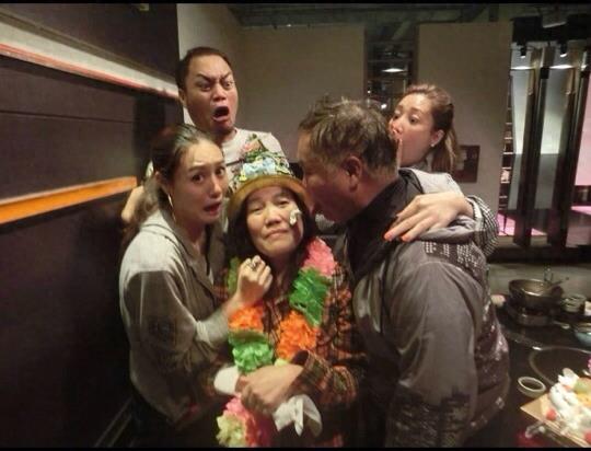 34岁黄丽玲全家照,棒球员老公憨厚为人低调,神秘女儿可爱!