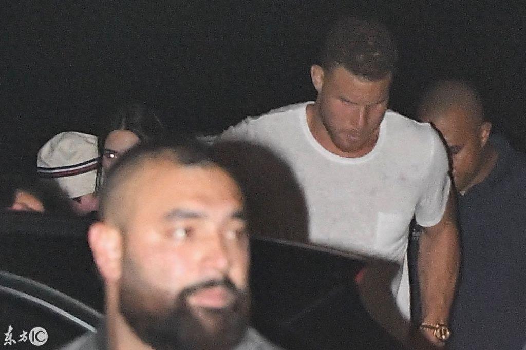 肯达尔詹娜与绯闻男友布雷克格里芬以坐实恋情,整日整夜在一起