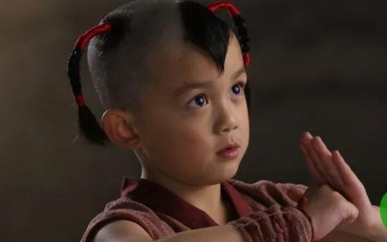 《我是大侦探》三石弟弟化身小机灵鬼，掐指一算这个少年不简单！