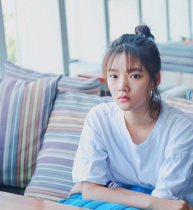 悲伤逆流成河:长发的易遥与唐小米,生活照比电影造型更让人惊艳