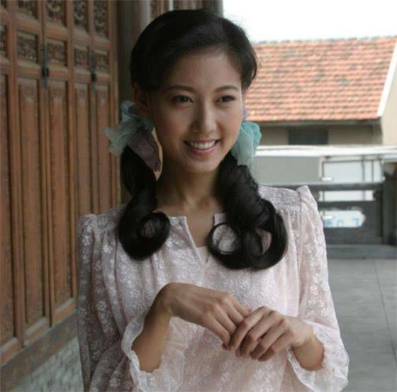 还记得《刁蛮公主》的文蔷吗?13年过去,37岁的她让人不敢认