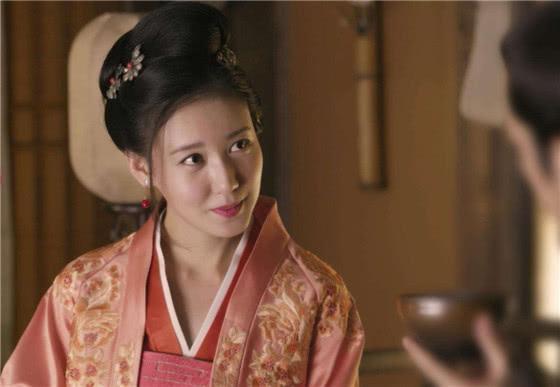 还记得《刁蛮公主》的文蔷吗?13年过去,37岁的她让人不敢认