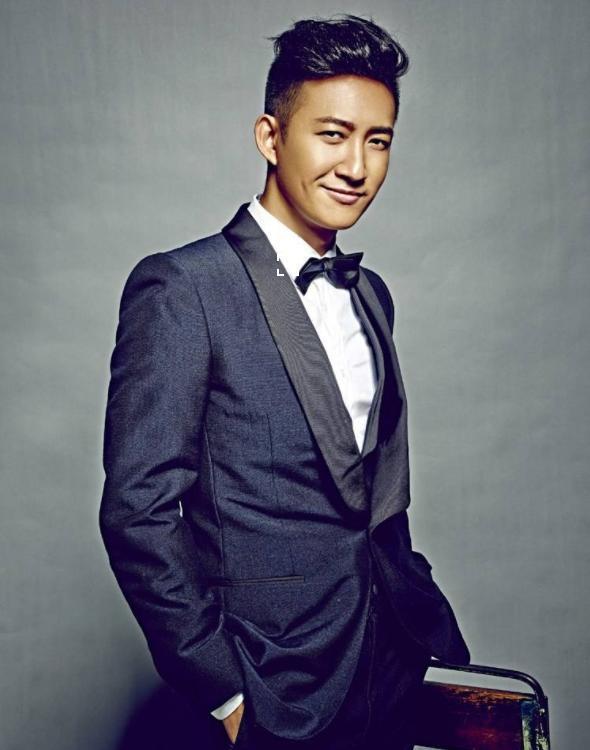 《青春斗》播出时间给力,郑爽化身杂志编辑,男友一个比一个吸睛