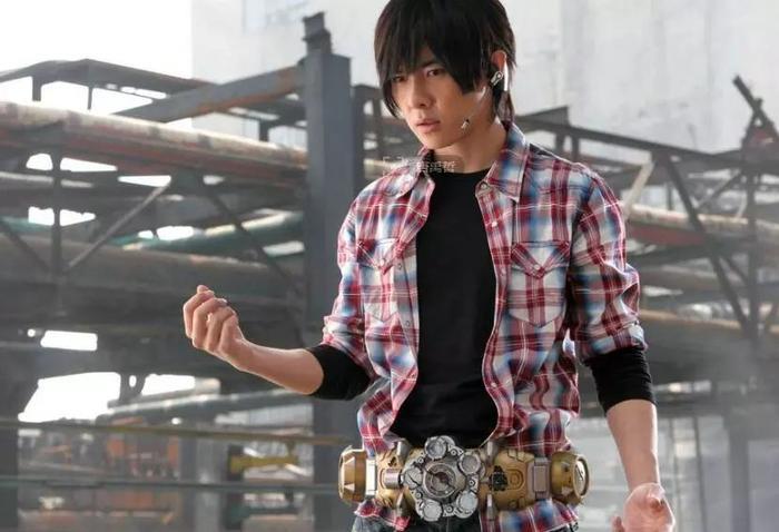 铠甲勇士帝皇铠甲的召唤人中,实力最强的原来是他!