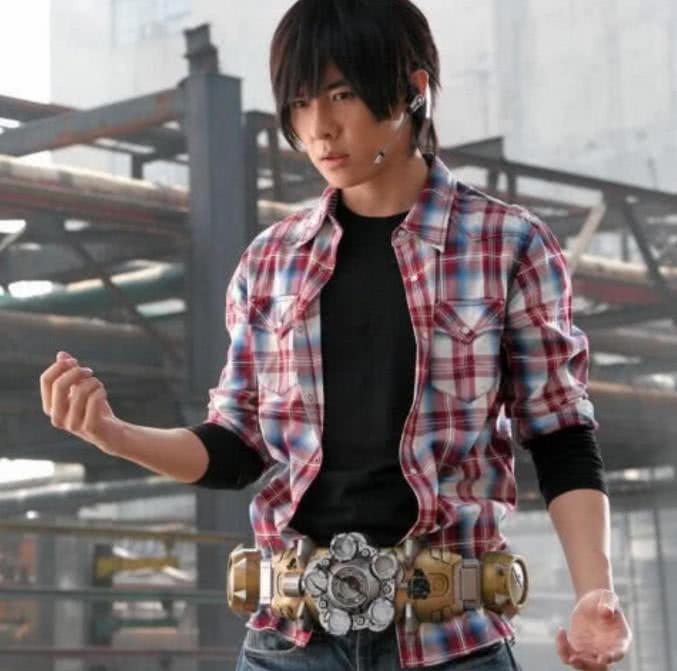 《铠甲勇士》当年的“神仙级”姐姐们,如今你敢娶哪个做老婆?