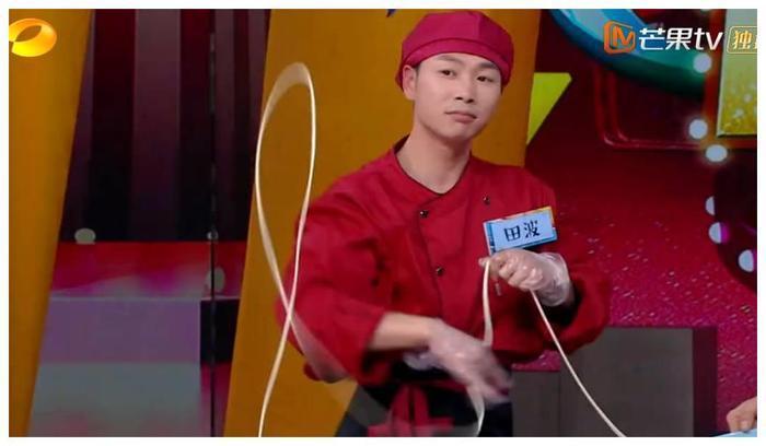 《快乐大本营》吴昕衣着抢镜,但是却被王彦霖坑坏了!