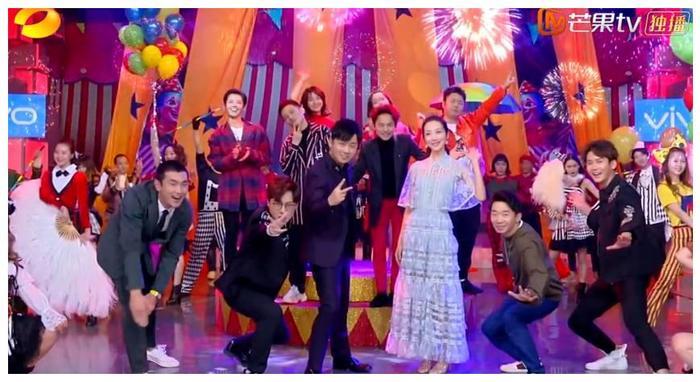 《快乐大本营》吴昕衣着抢镜,但是却被王彦霖坑坏了!