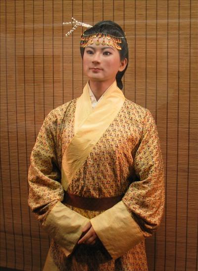 实拍马王堆汉墓出土的珍宝:女墓主尸体两千年不腐,复原后长这样