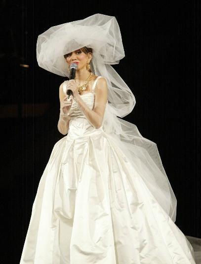 曾经日本轰动一时的女星,连张国荣都曾倾慕,却被渣男毁了一生