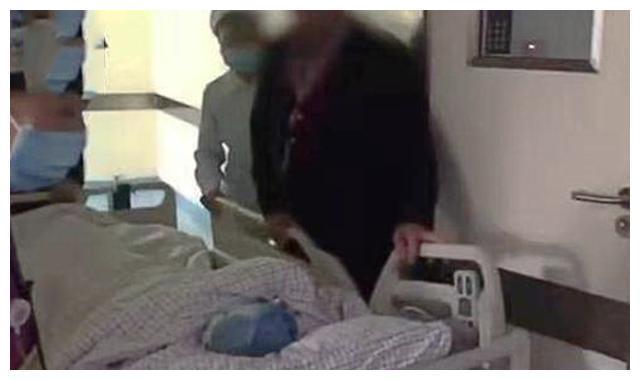 67岁产妇丈夫回应质疑,每月退休金1万多,不会拖累子女