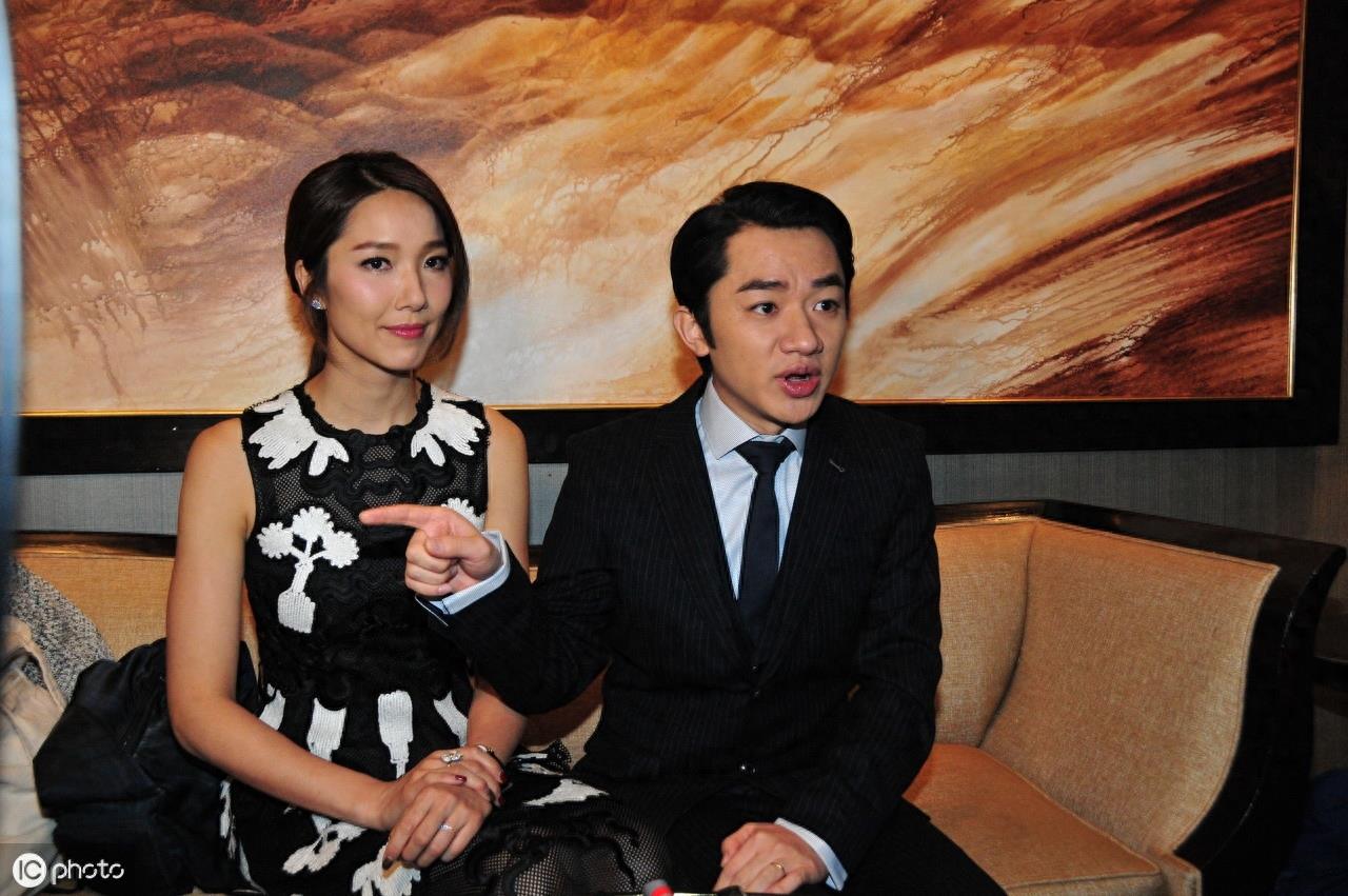 王祖蓝的老婆李亚男,温哥华华裔小姐冠军,如今被王祖蓝宠成公主