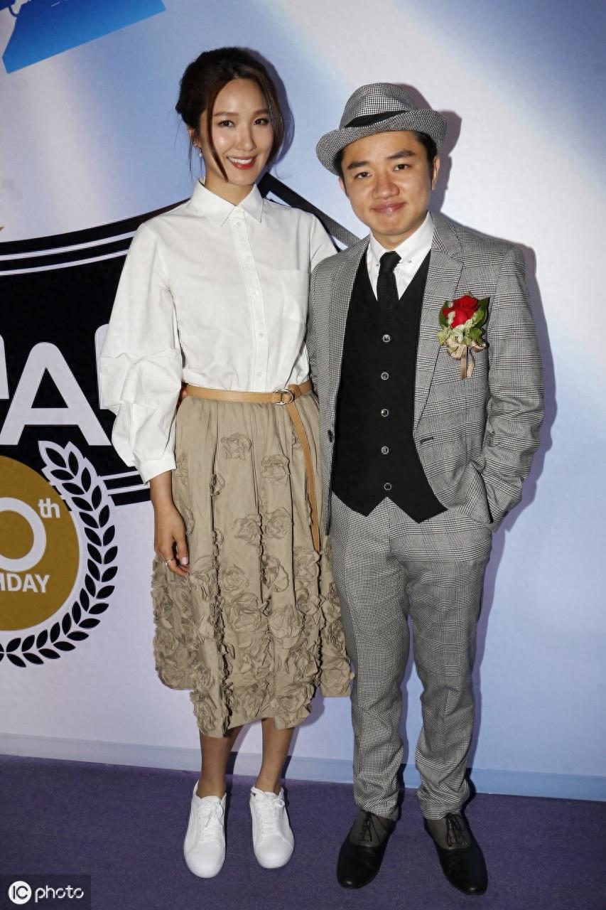 王祖蓝的老婆李亚男,温哥华华裔小姐冠军,如今被王祖蓝宠成公主