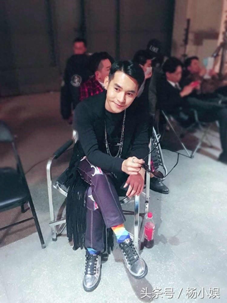 文松,老婆貌美如花,生活中帅气逼人