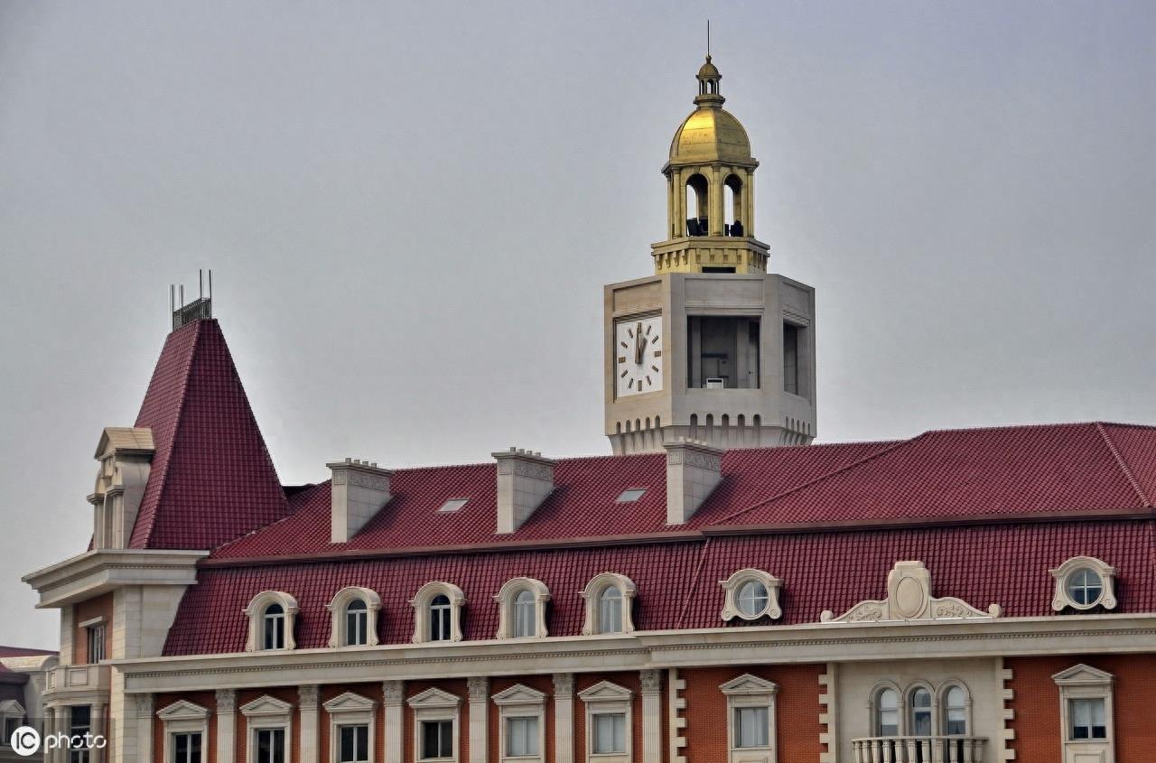 天津津湾广场,天津市区最繁华的地带之一