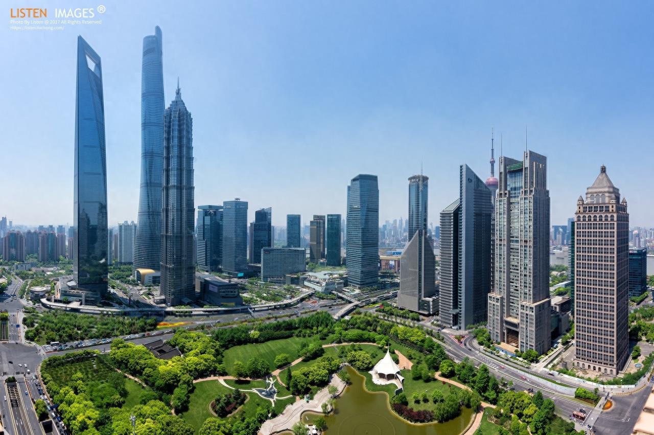 金茂大厦第88层观光厅,高度为340.1米,是目前国内最大的观光厅