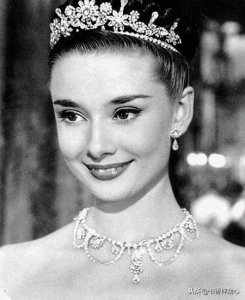 ​奥黛丽赫本最美9张照片，惊艳你的眼球