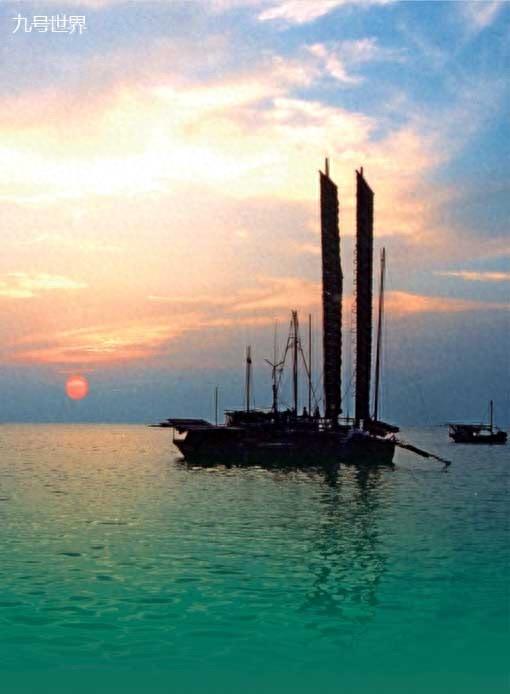 中国最新十大湖泊排行,洞庭湖第三,鄱阳湖第二!