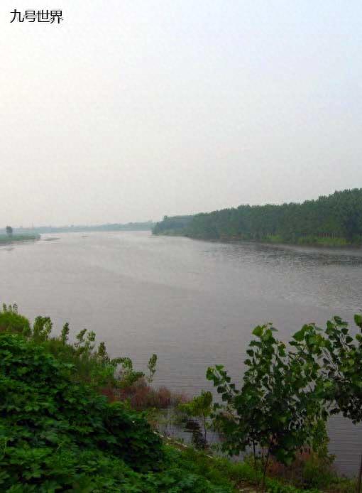 中国最新十大湖泊排行,洞庭湖第三,鄱阳湖第二!