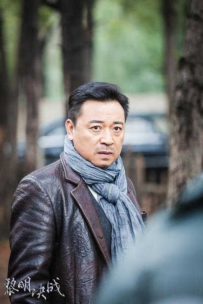 黎明决战上线，网友大赞演员演技在线，剧情紧凑，绝对的实力剧