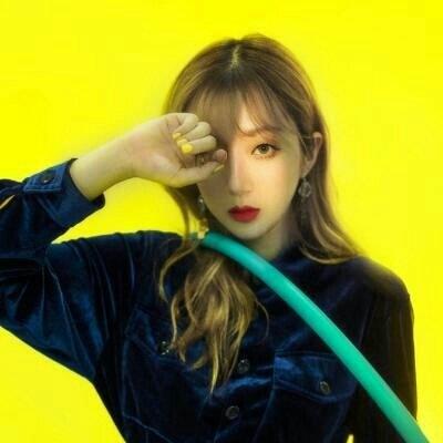 霸气十足一男一女潮流情侣头像