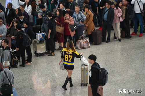 深圳北站全面进入“春运模式”！候车大厅人来人往，游子归心似箭