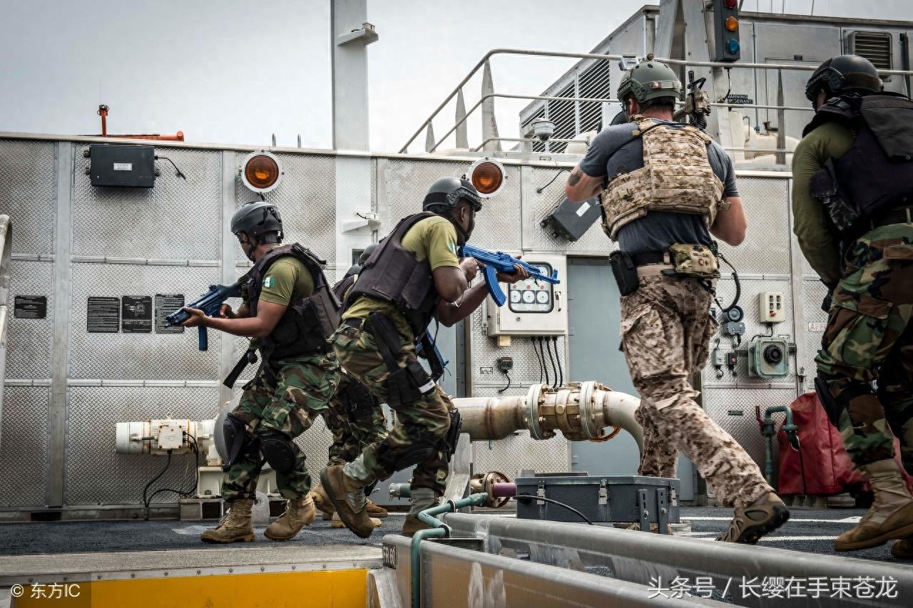 美国海军的奇兵劲旅——海豹突击队