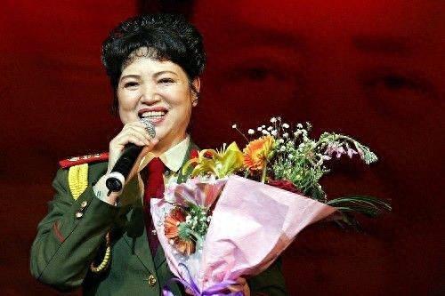 享受正军级待遇的歌唱家 耿莲凤