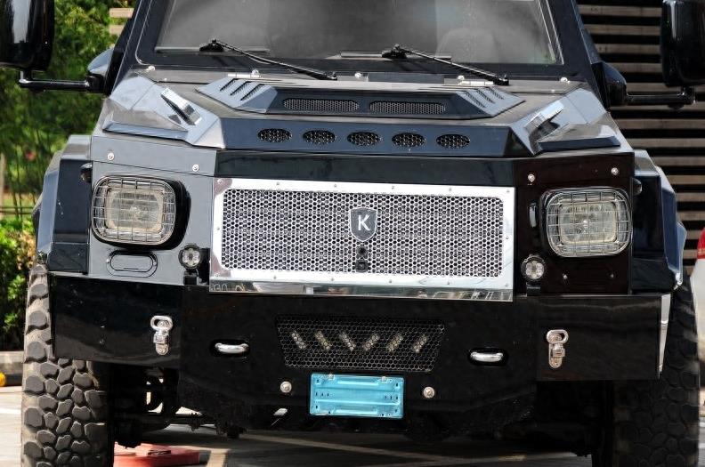 堪称史上最大的装甲SUV车身长度达6米，悍马在它面前弱爆了