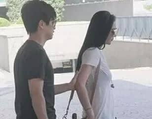 歌手李健美艳娇妻神秘背景惊人！并非清华大学博士