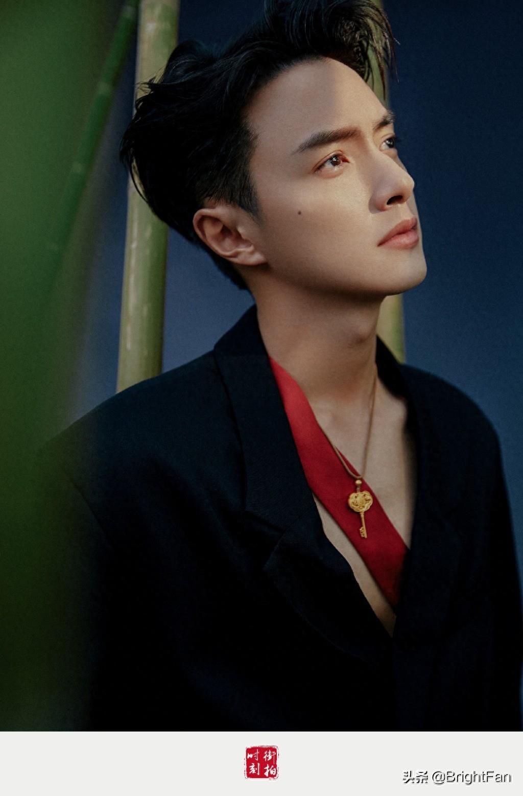 官鸿清爽帅气写真图片