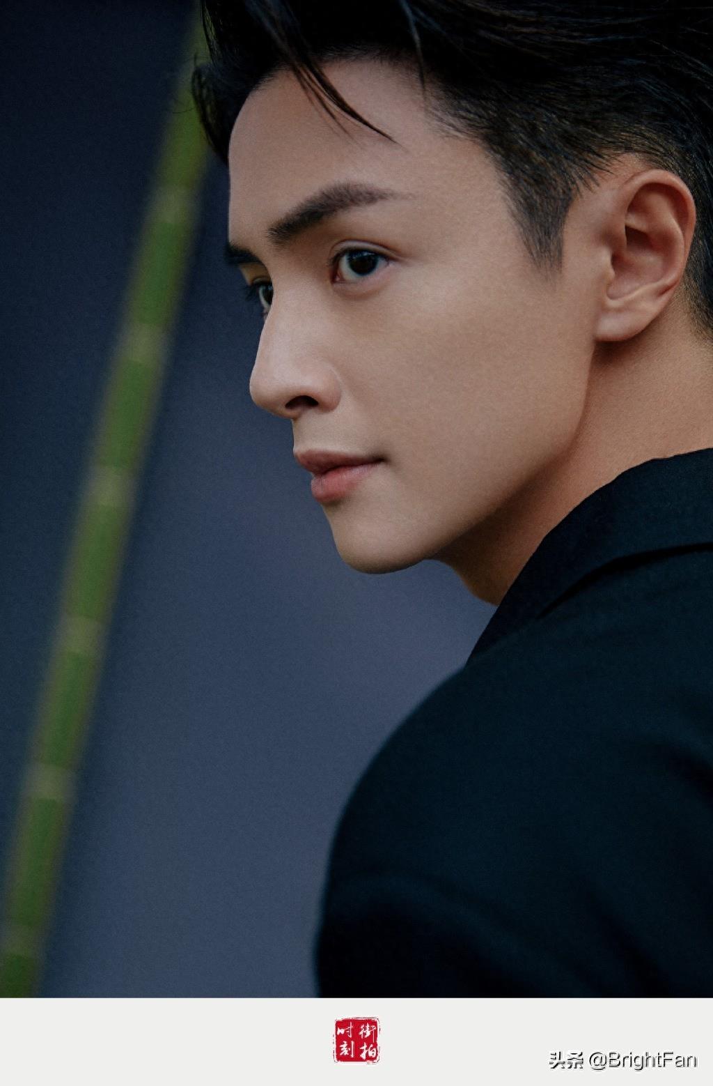 官鸿清爽帅气写真图片