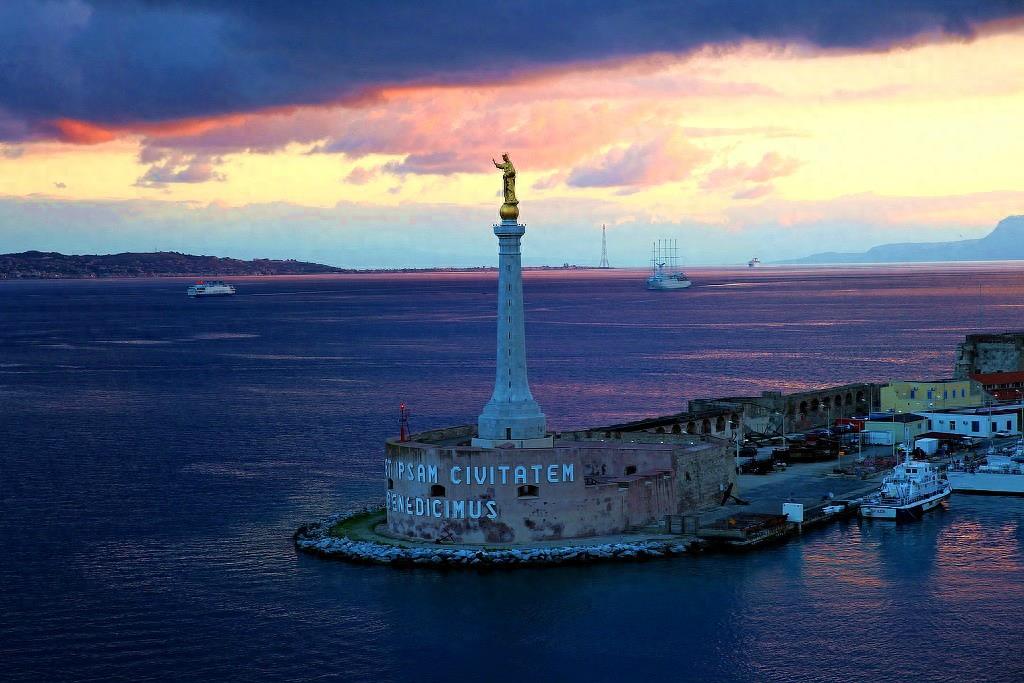 意大利最富盛名的岛屿之一西西里