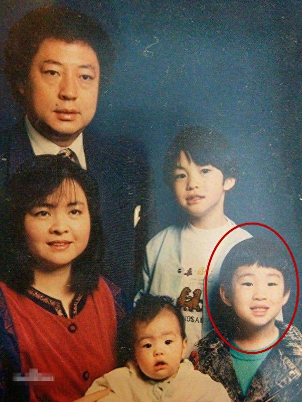 28岁刘宪华近照，妹妹清纯漂亮，他明明可以靠脸吃饭却一身才华