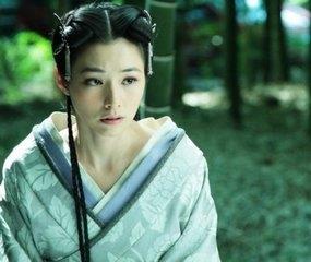 《薰衣草》梁以薰，《天下第一》云罗郡主陈怡蓉泰国大婚