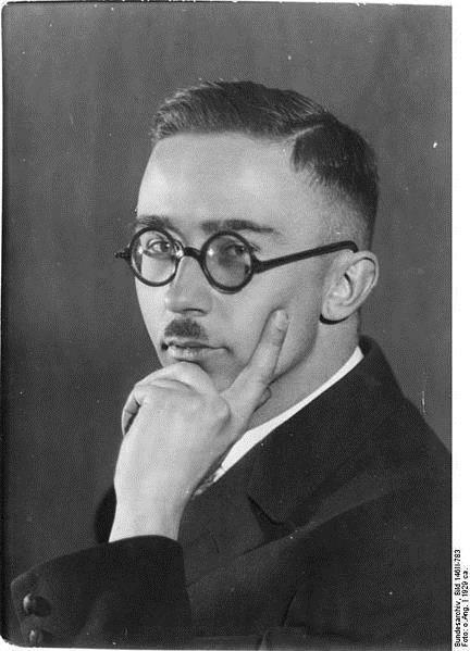 有史以来最大的刽子手：微笑恶魔希姆莱的一生