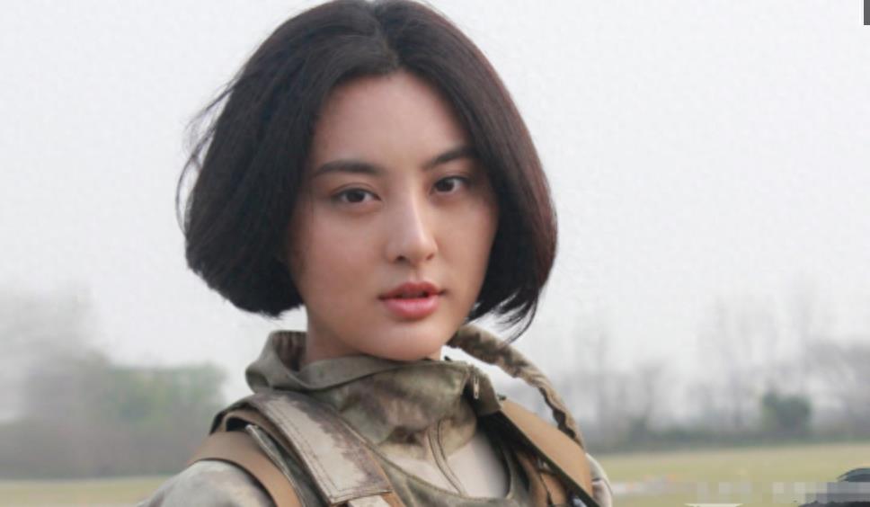 《特种兵之火凤凰》中的女演员,个个貌美如花
