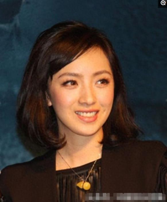 《特种兵之火凤凰》中的女演员,个个貌美如花