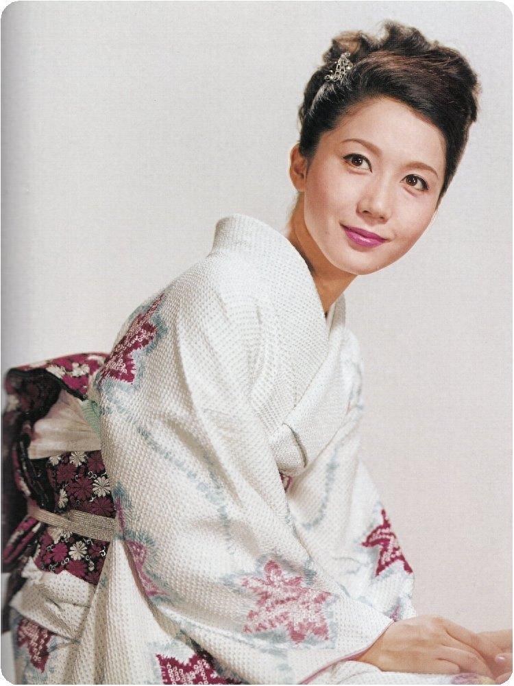 老照片:日本女影星岩下志麻