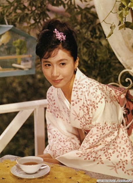 老照片:日本女影星岩下志麻