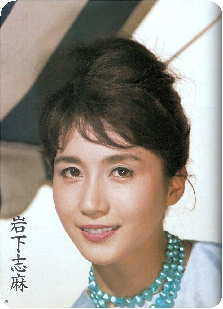 老照片:日本女影星岩下志麻