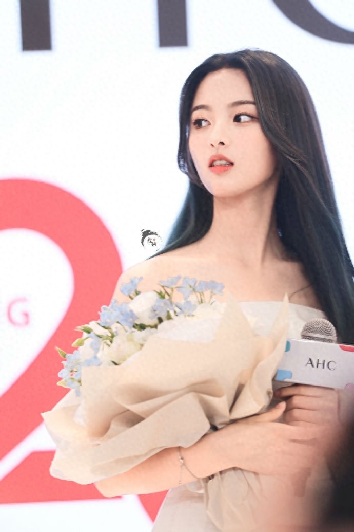 最全介绍!火箭少女101成员:杨超越