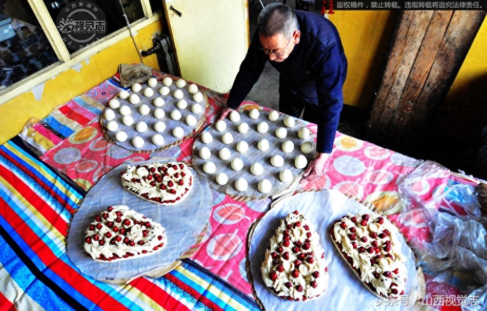 “非遗”：春节临近定襄面塑年味足