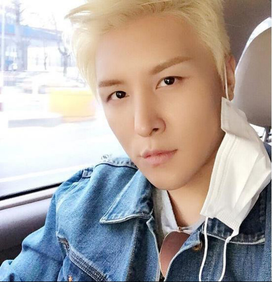 曹轩宾整容前后对比图