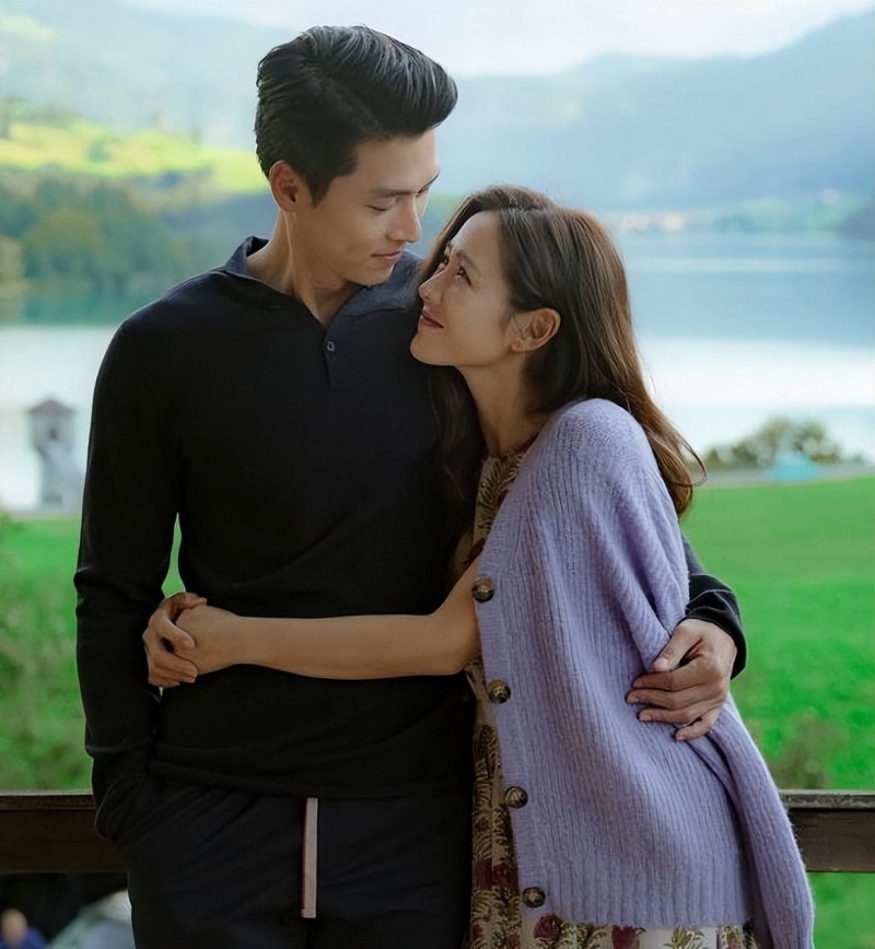 玄彬孙艺珍婚纱照曝光（孙艺珍笑靥如花美翻天）