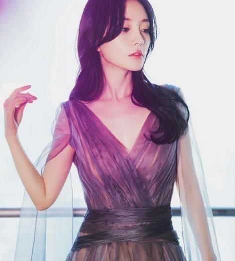 有一种性感叫李小璐的“清澈见底”，网友：这次真大饱眼福了！