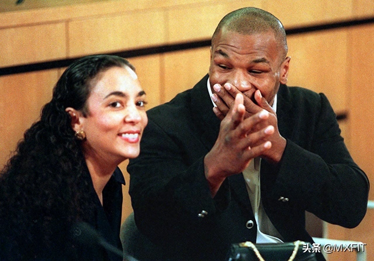 拳王泰森罕见的32张图，回顾拳王的传奇一生