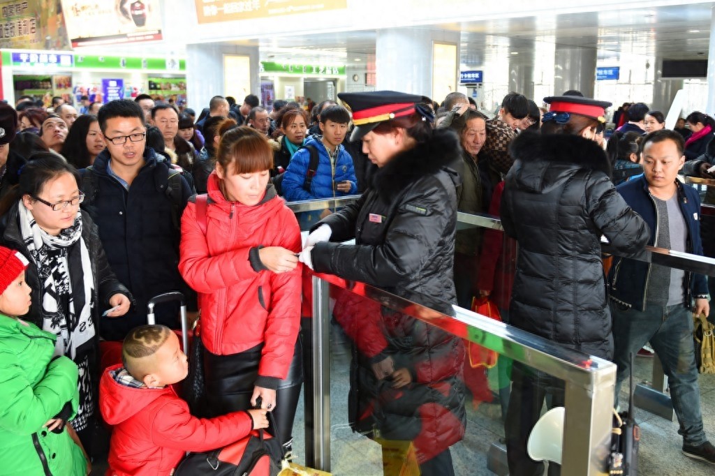 “三六九 往外走”