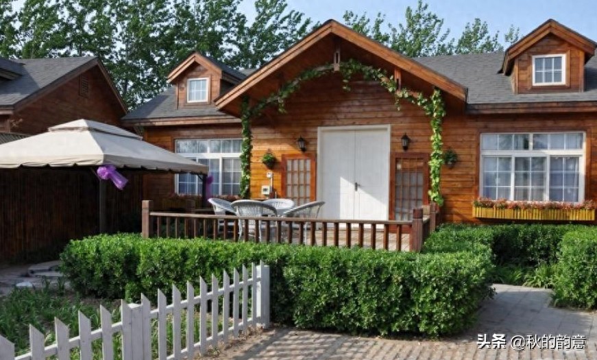 北京蓝调薰衣草庄园，蓝莓、草莓为主栽品种，已成为当地绿色地标