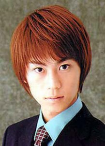 ​美轮明宏个人资料写真作品