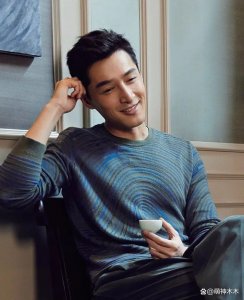 ​胡歌结婚当爹刷爆热搜，老婆是 90 后白富美，被曝公开是为上户口